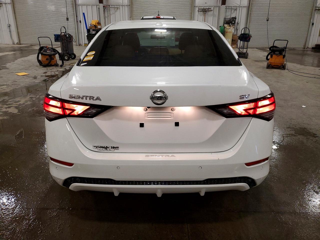 2022 NISSAN SENTRA SV photo 6