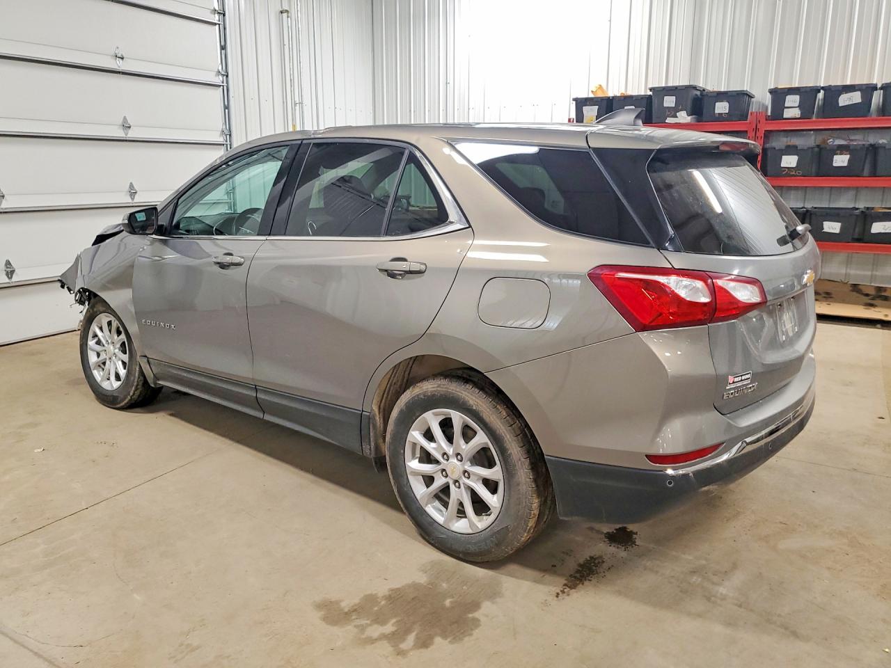 2019 CHEVROLET EQUINOX LT photo 2