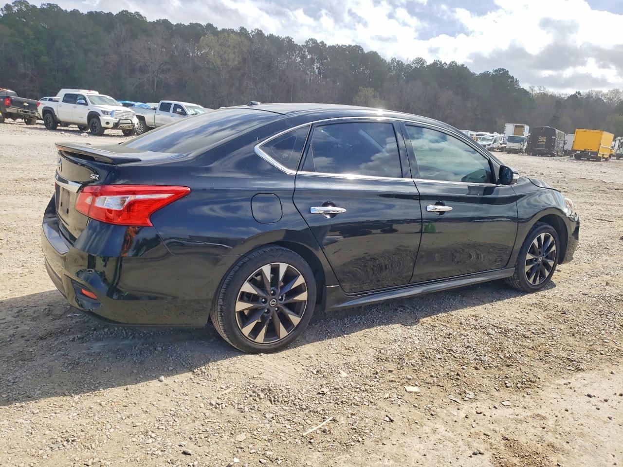 2016 NISSAN SENTRA SR photo 5