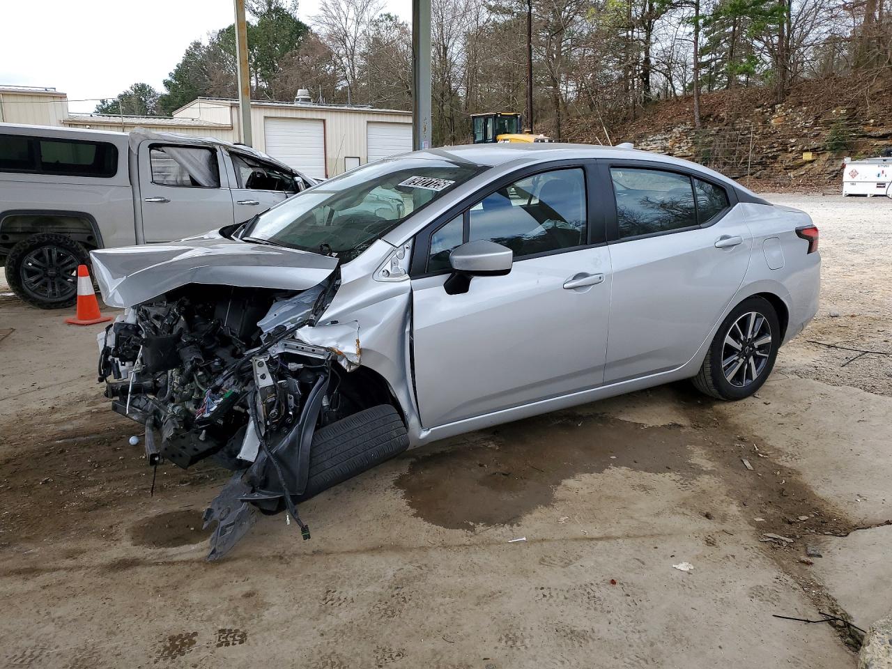 2025 NISSAN VERSA