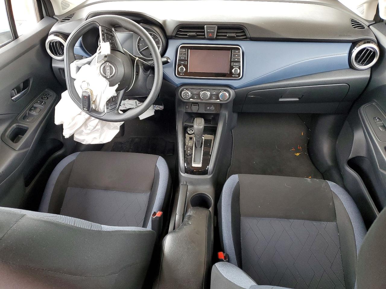 2025 NISSAN VERSA SV photo 8
