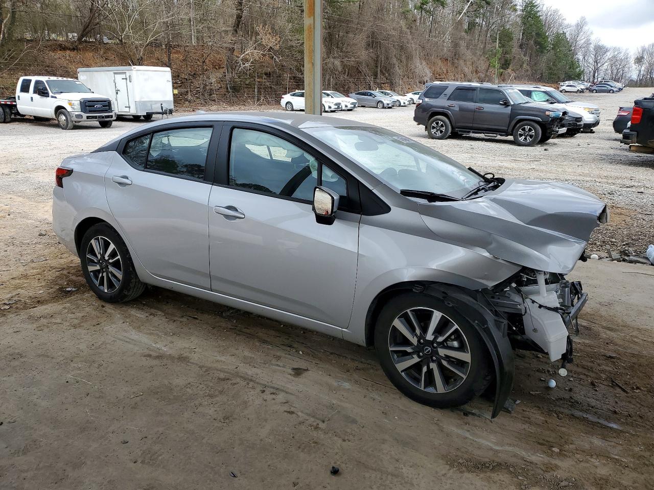 2025 NISSAN VERSA SV photo 4