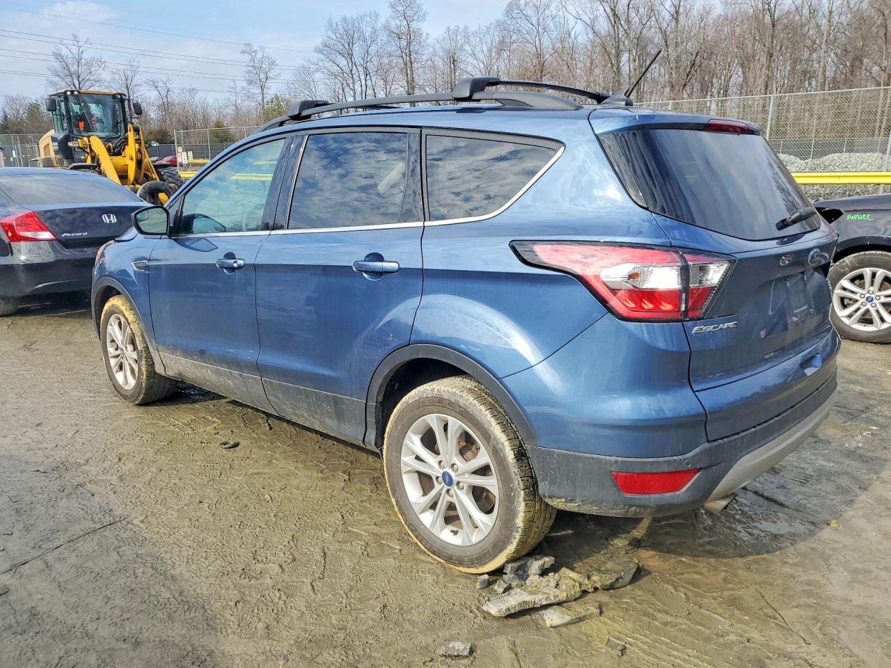 2018 FORD ESCAPE SEL photo 3