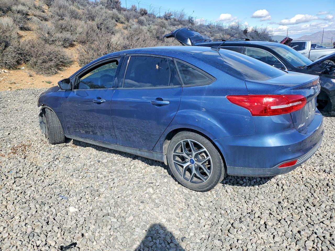 2018 FORD FOCUS SEL photo 4