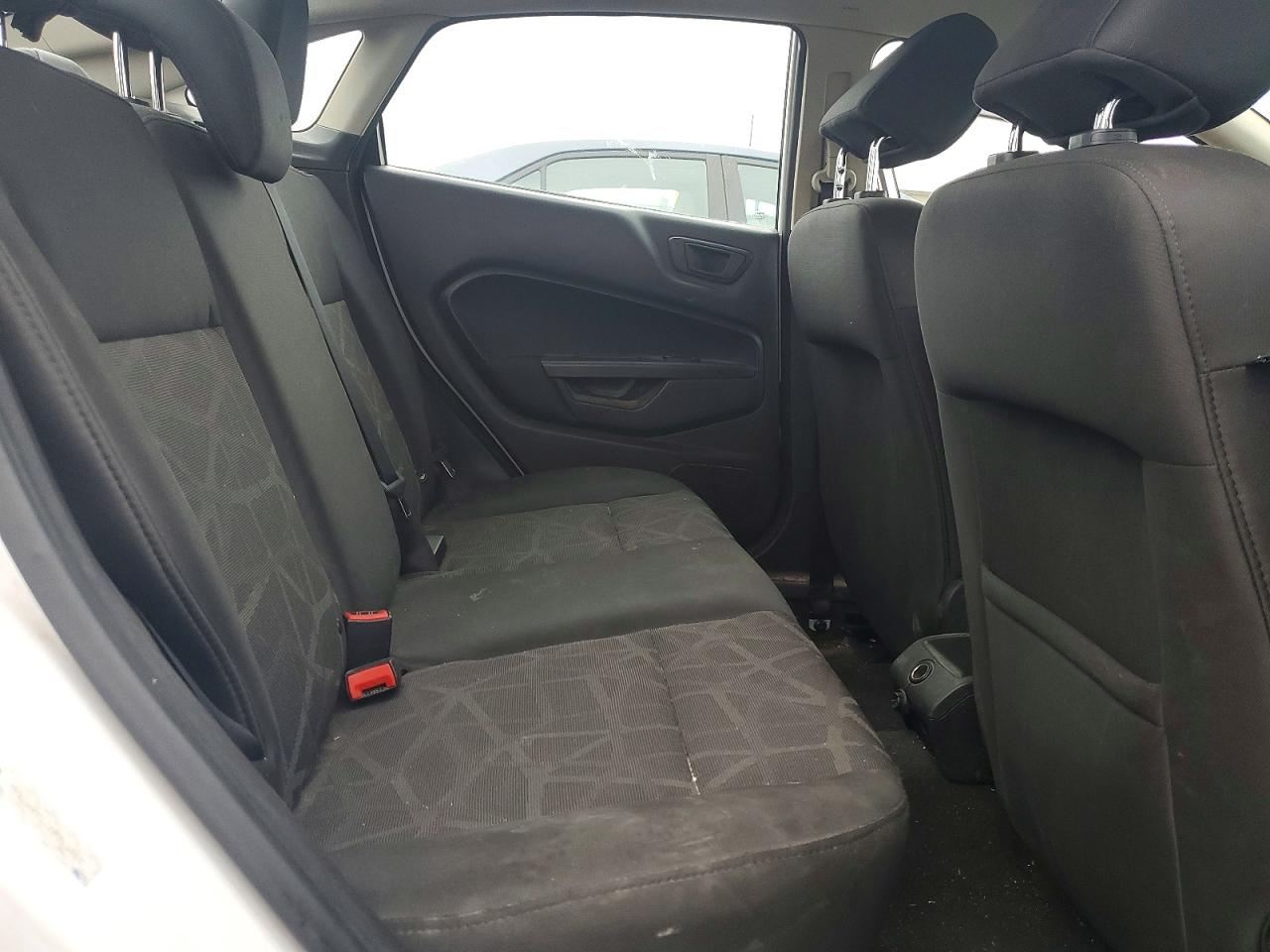 2012 FORD FIESTA SE photo 28