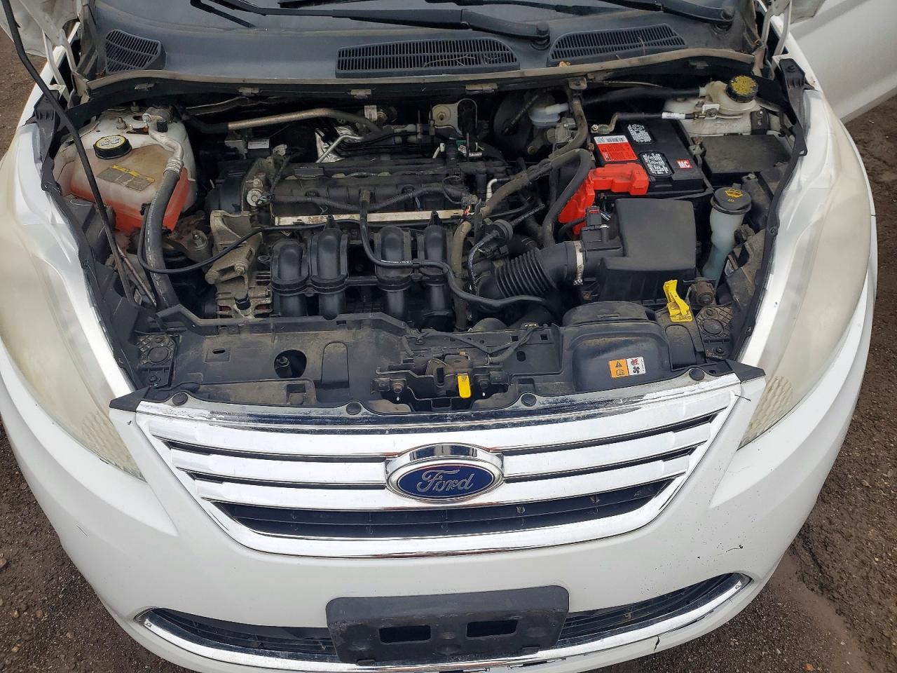 2012 FORD FIESTA SE photo 31