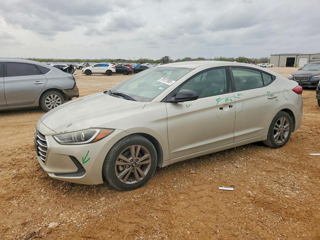 2017 HYUNDAI ELANTRA