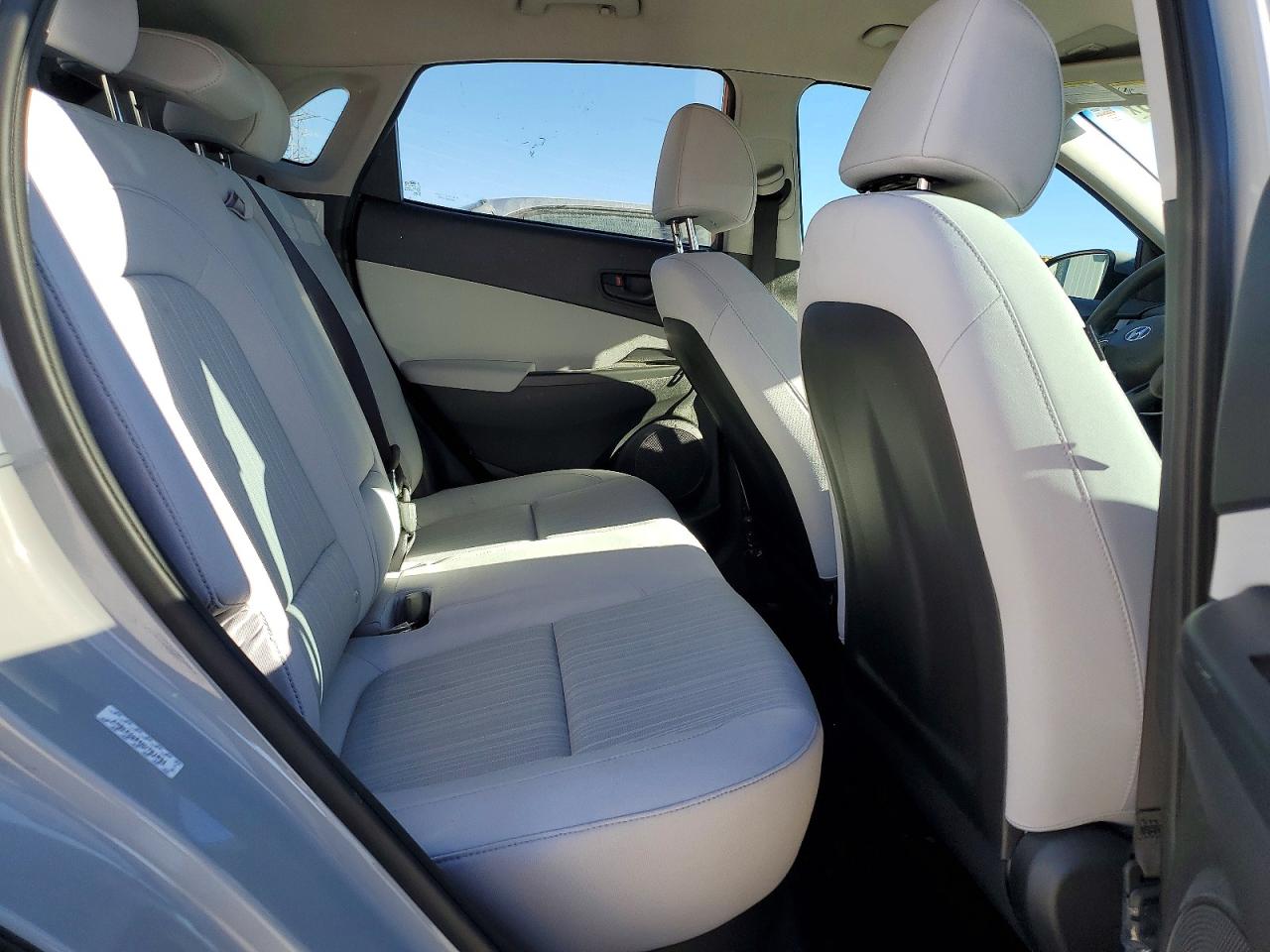 2022 HYUNDAI KONA SEL photo 21