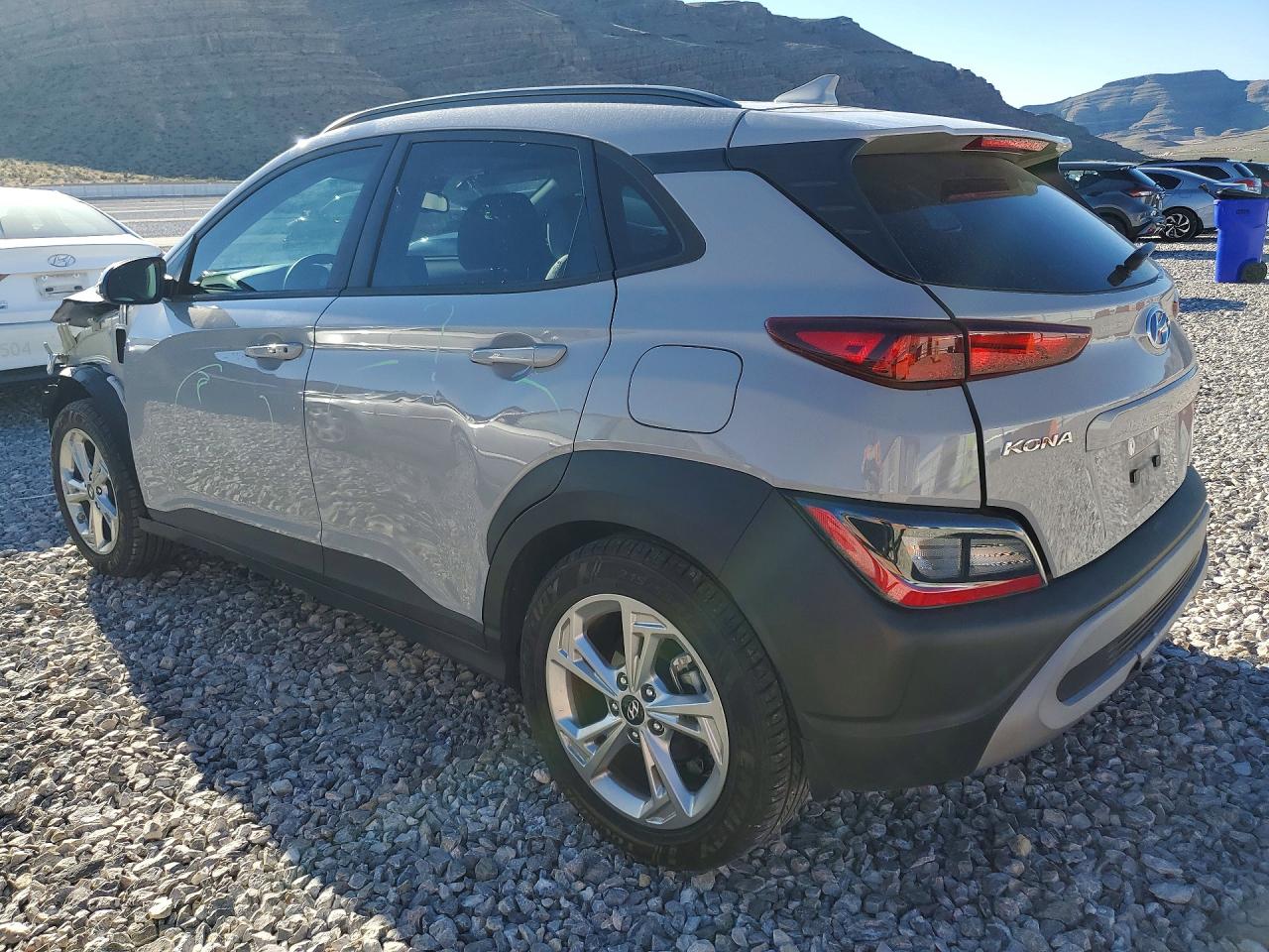 2022 HYUNDAI KONA SEL photo 3