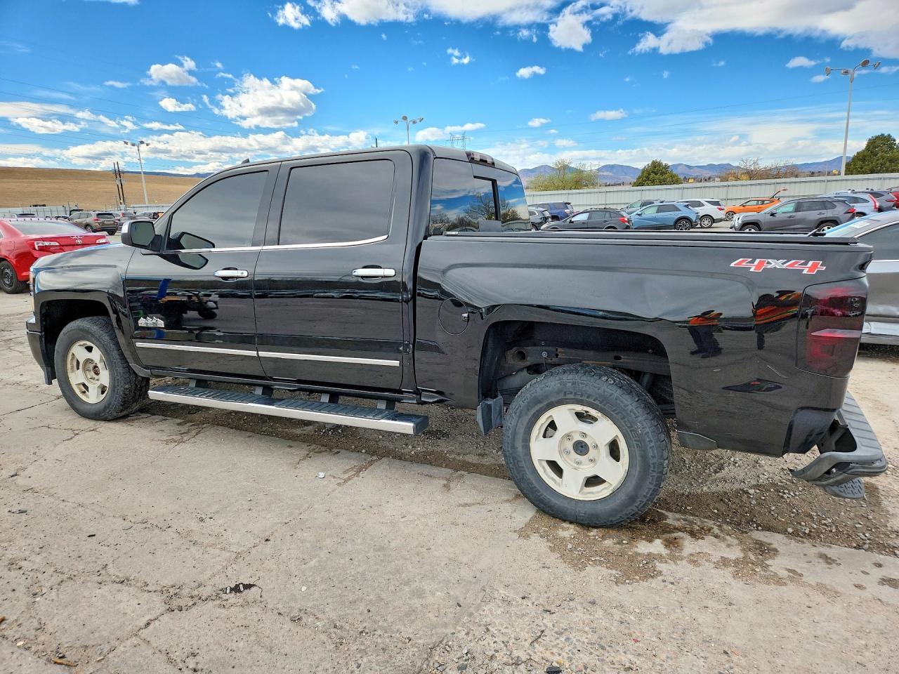 2015 CHEVROLET SILVERADO K1500 HIGH COUNTRY photo 2