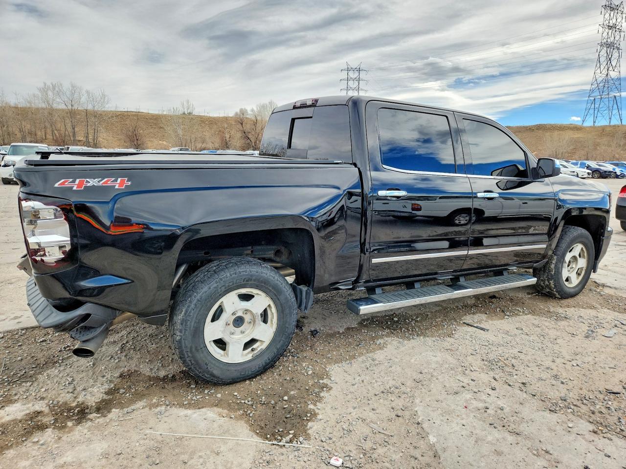 2015 CHEVROLET SILVERADO K1500 HIGH COUNTRY photo 3