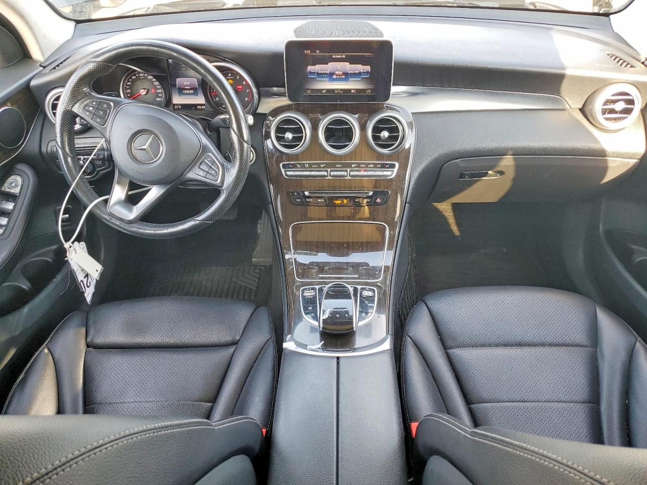 2016 MERCEDES-BENZ GLC 300 4MATIC photo 8