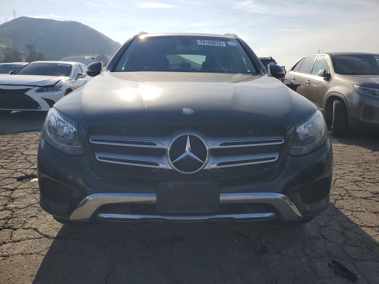 2016 MERCEDES-BENZ GLC 300 4MATIC photo 5