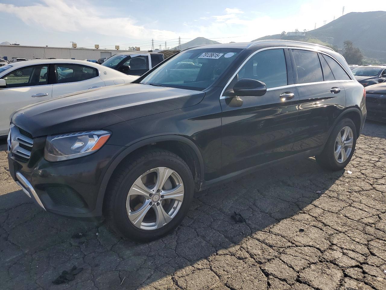 2016 MERCEDES-BENZ GLC