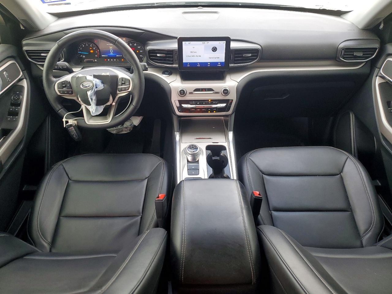 2024 FORD EXPLORER XLT photo 22