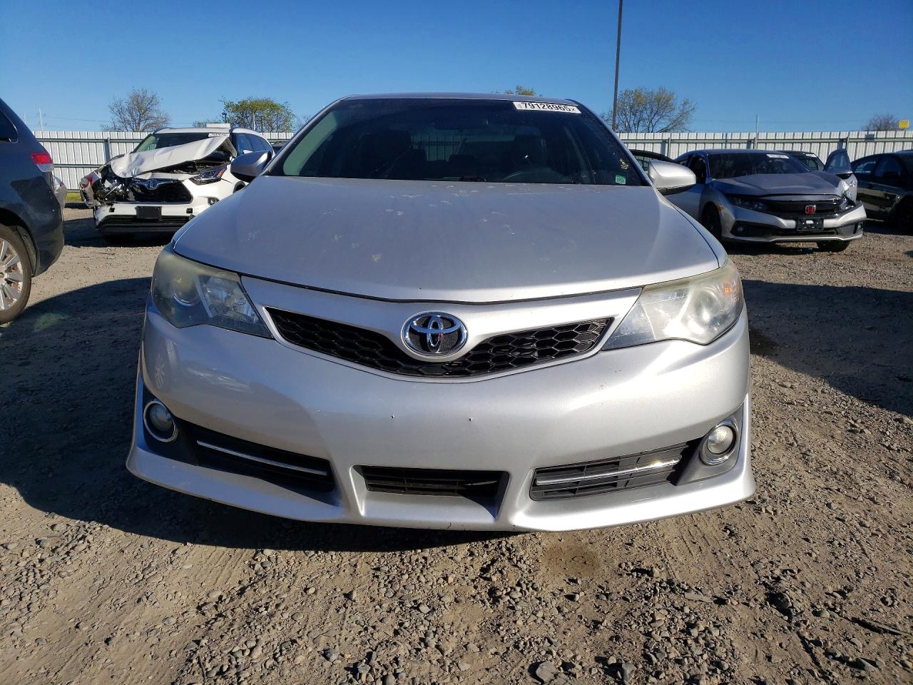 2012 TOYOTA CAMRY SE photo 9