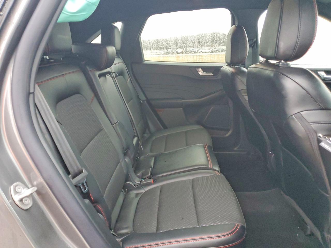 2025 FORD ESCAPE ST LINE photo 31