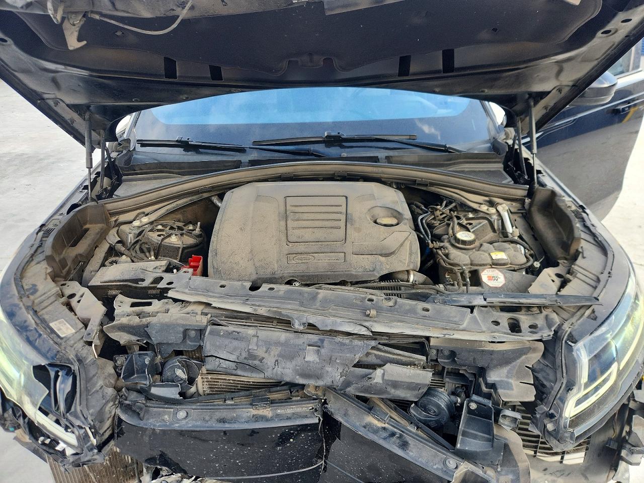2019 LAND ROVER RANGE ROVER VELAR R-DYNAMIC SE photo 34