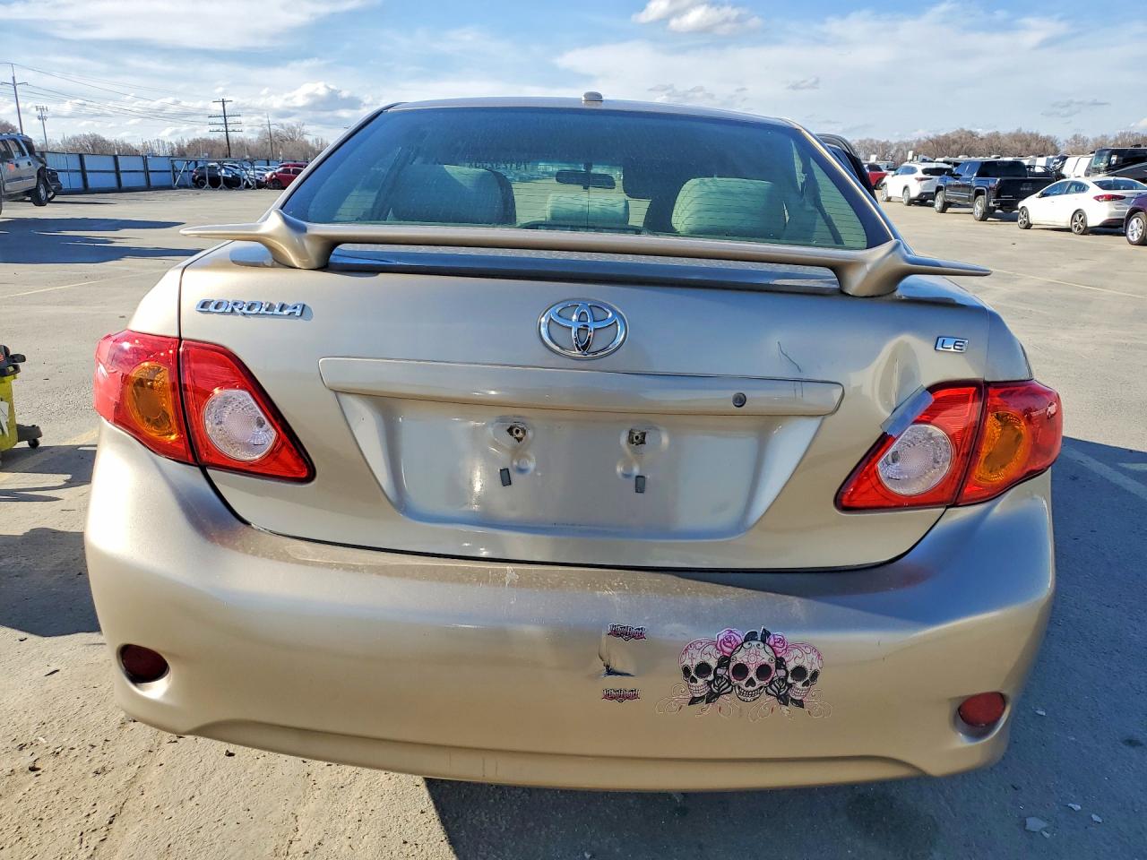 2010 TOYOTA COROLLA photo 16