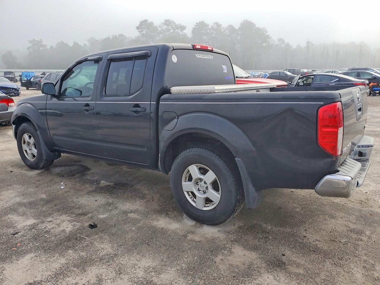 2005 NISSAN FRONTIER SE photo 3