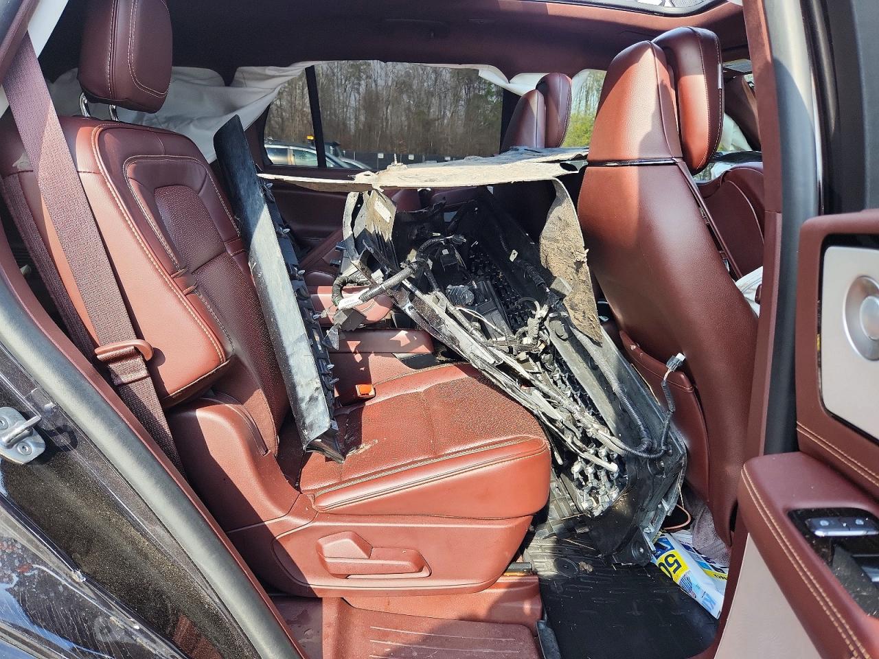 2021 LINCOLN AVIATOR BLACK LABEL GRAND TOURING photo 21