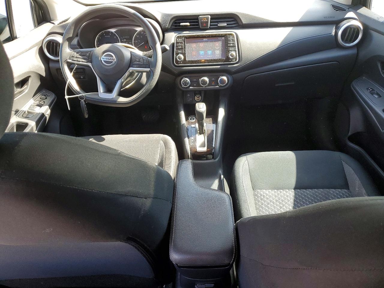 2020 NISSAN VERSA S photo 15