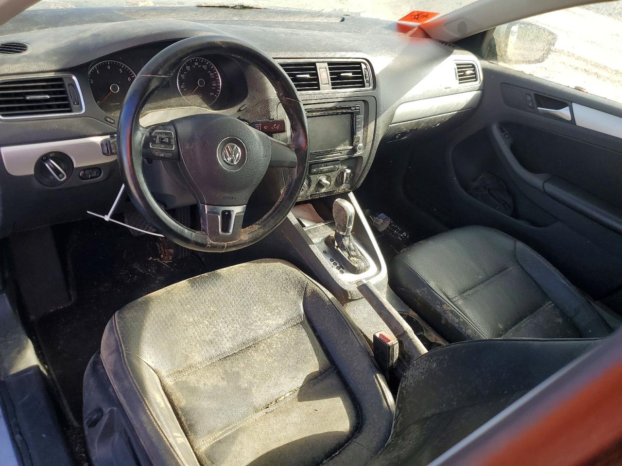 2013 VOLKSWAGEN JETTA SE photo 15