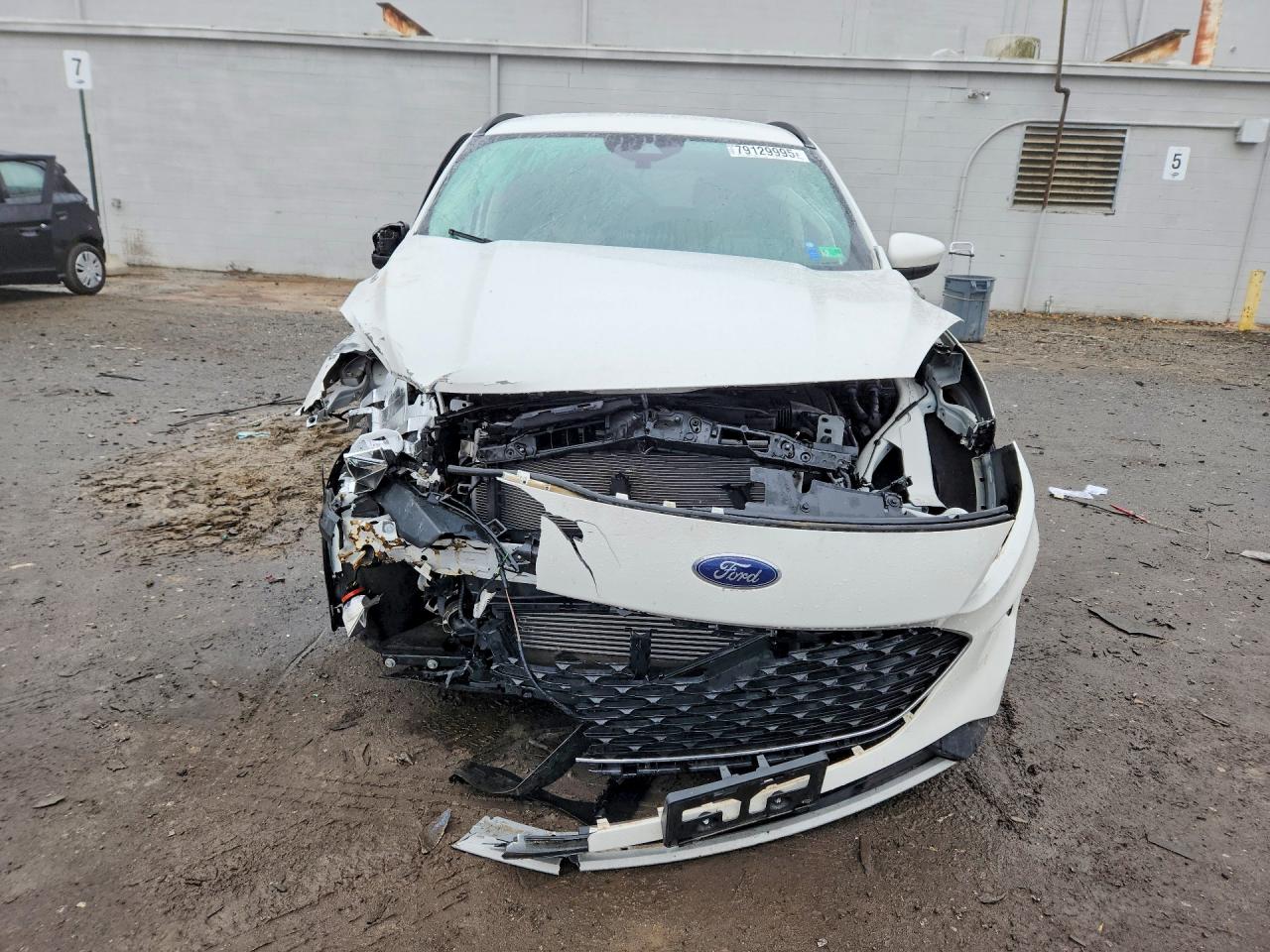 2022 FORD ESCAPE SEL photo 9