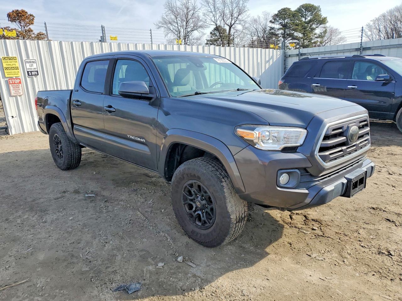 2019 TOYOTA TACOMA SR5 V6 photo 10