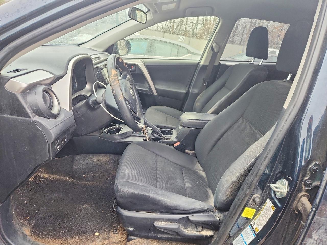 2018 TOYOTA RAV4 LE photo 13