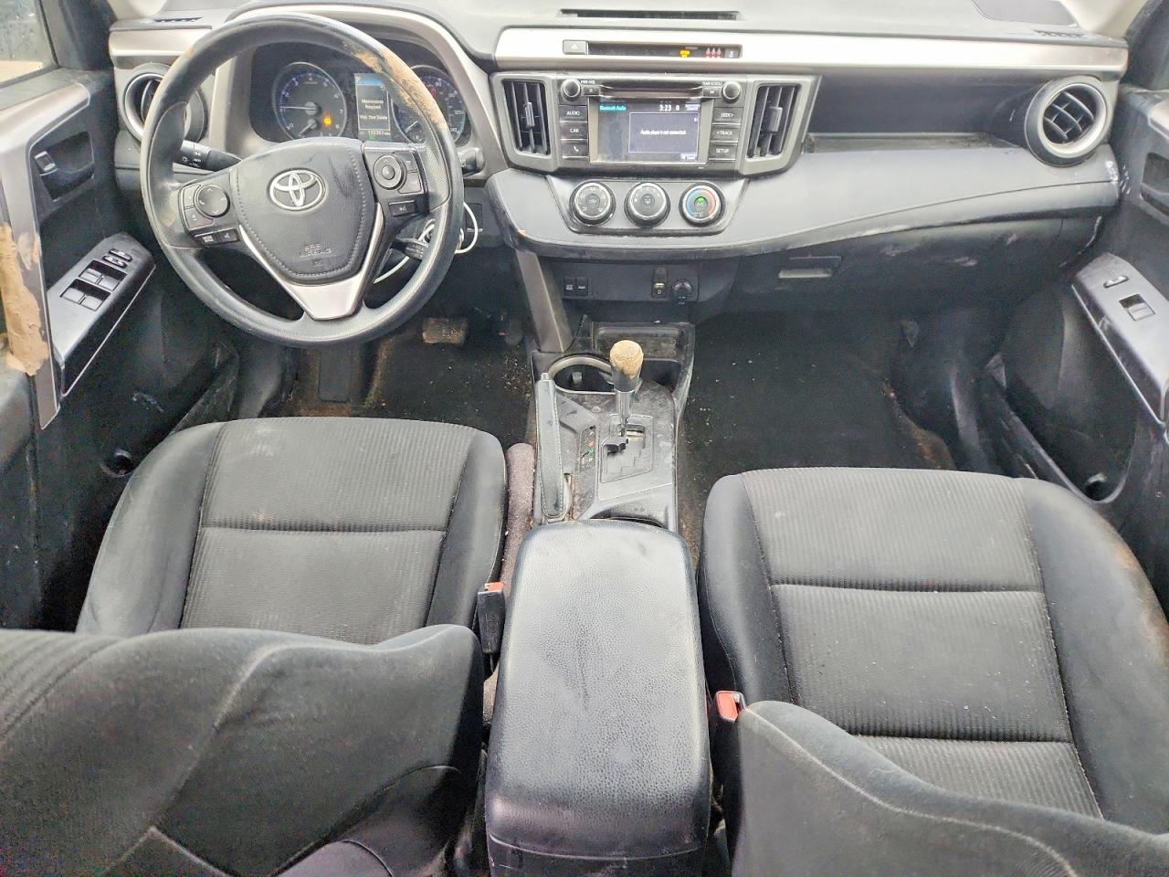 2018 TOYOTA RAV4 LE photo 15