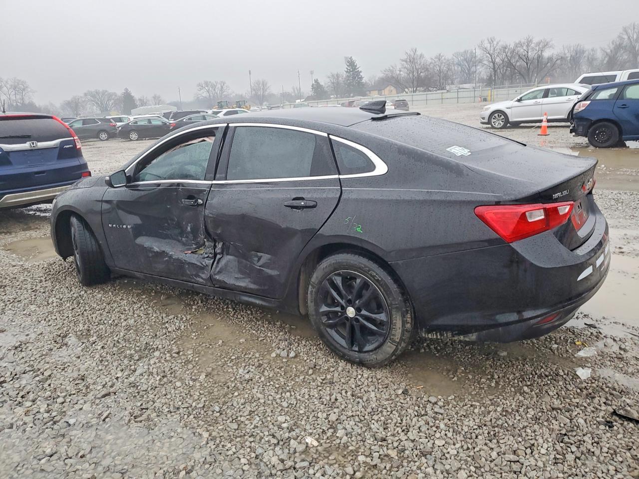 2016 CHEVROLET MALIBU LT photo 3