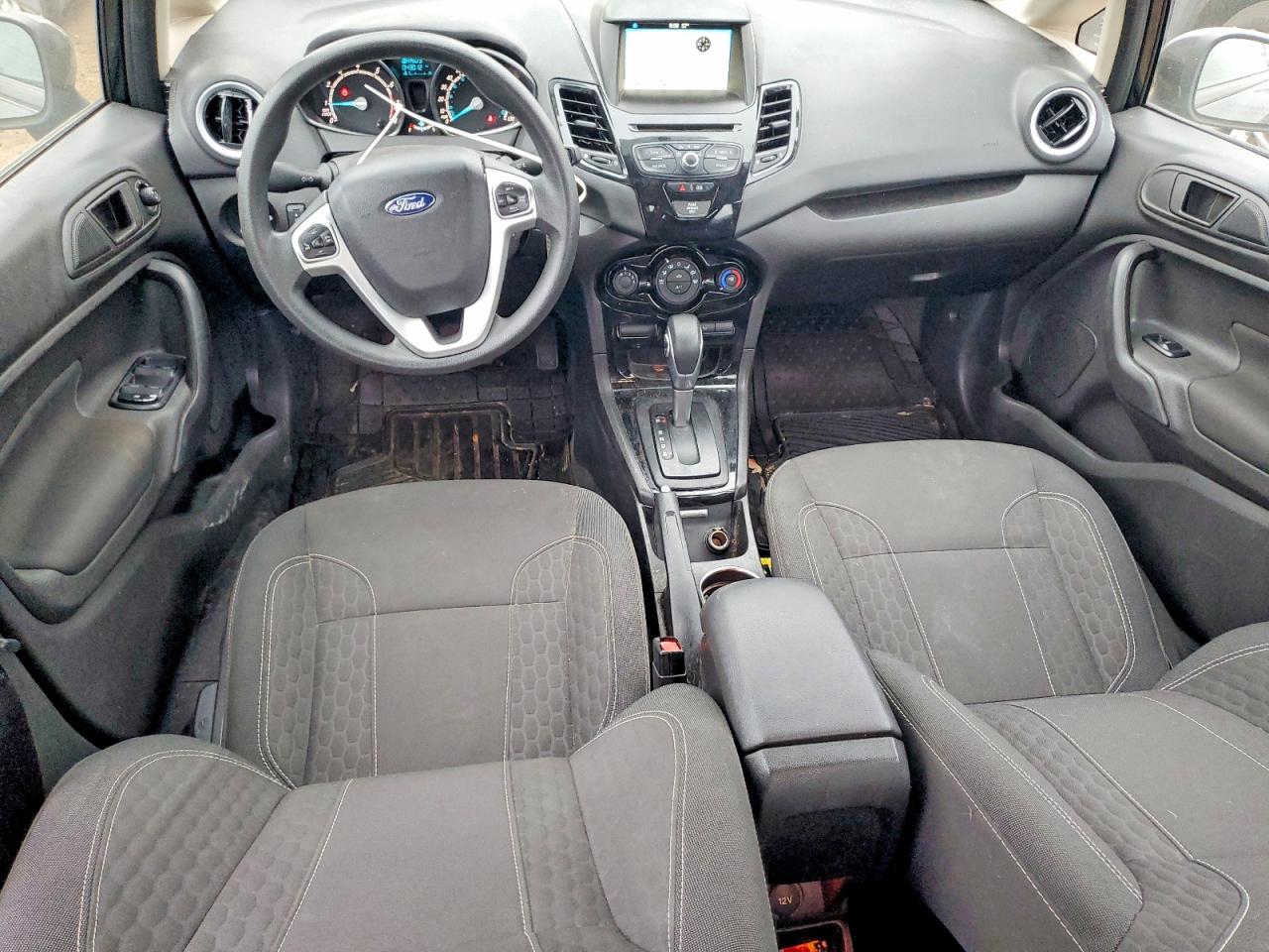 2019 FORD FIESTA SE photo 15