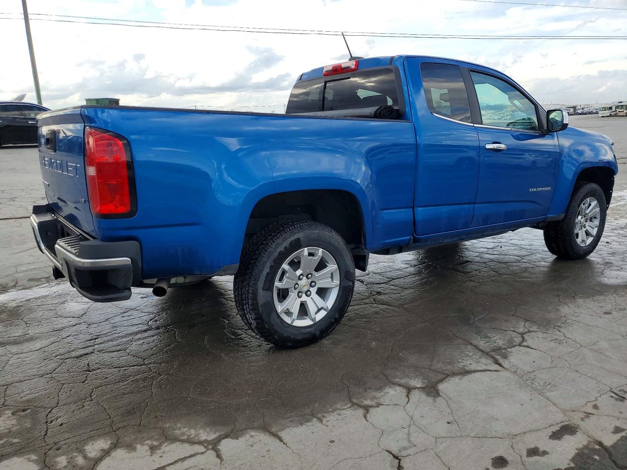 2022 CHEVROLET COLORADO LT photo 3