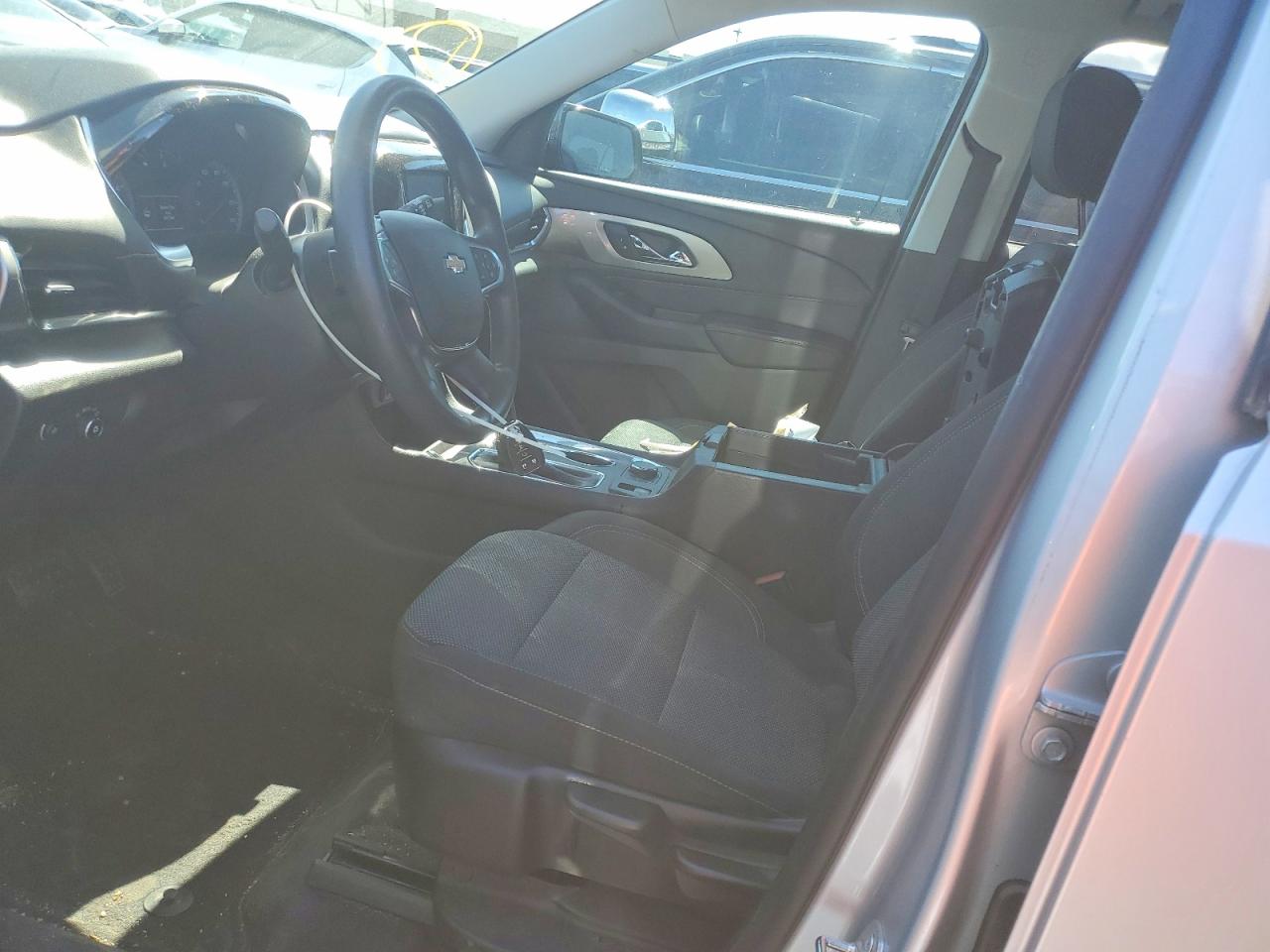 2019 CHEVROLET TRAVERSE LS photo 7