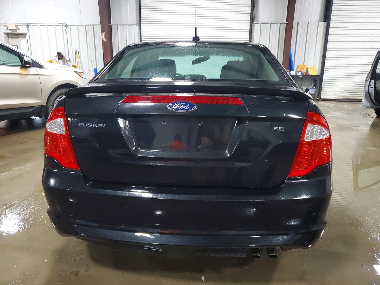 2011 FORD FUSION SE photo 16