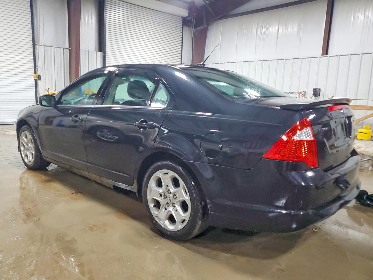 2011 FORD FUSION SE photo 4