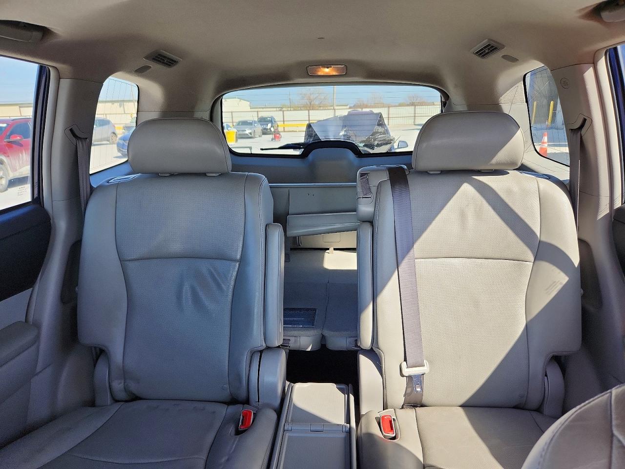2013 TOYOTA HIGHLANDER LIMITED photo 19