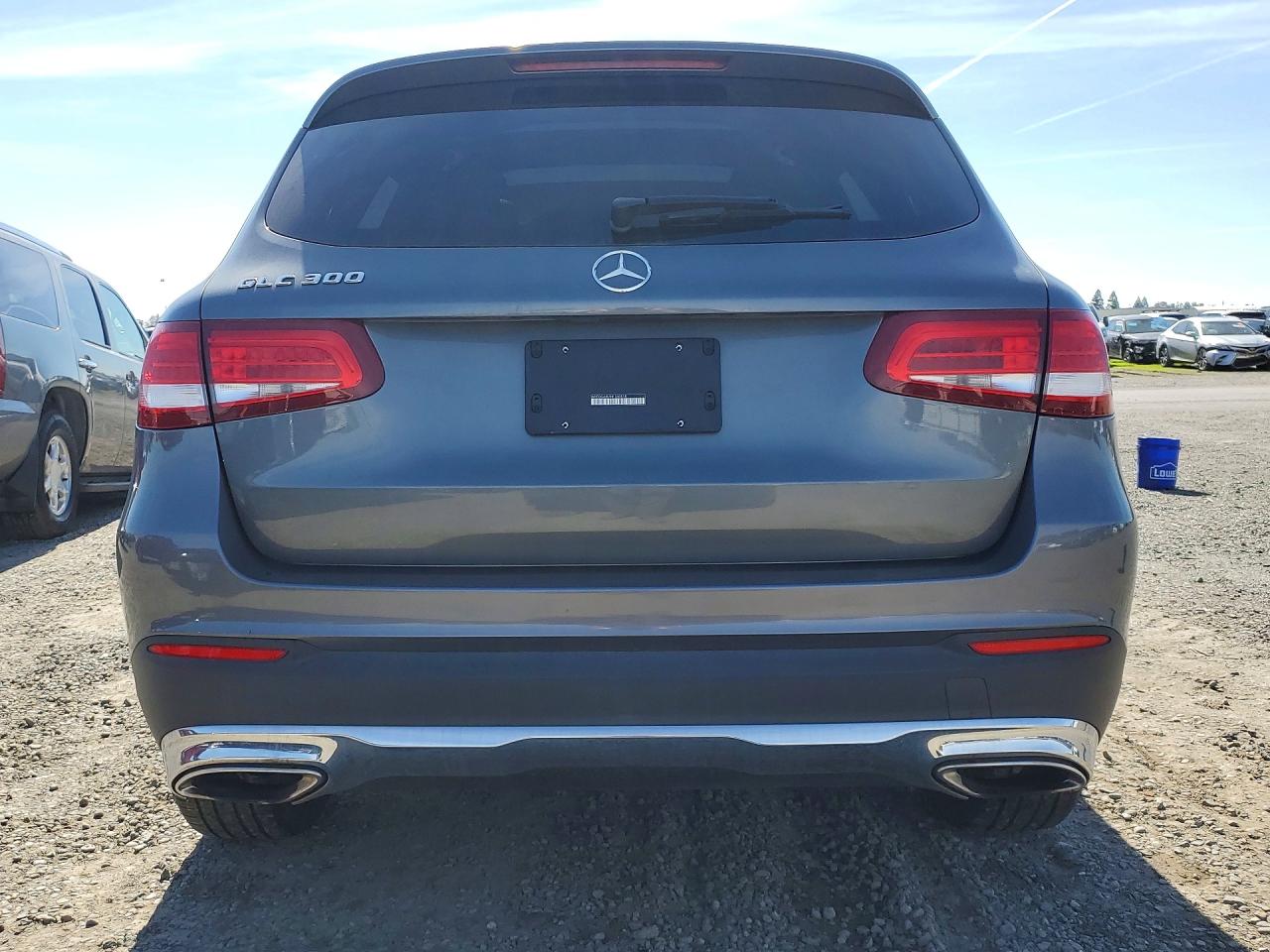 2017 MERCEDES-BENZ GLC 300 photo 16