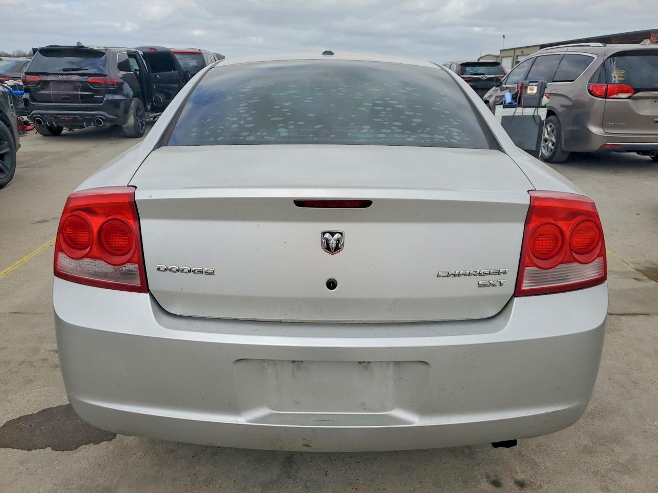 2009 DODGE CHARGER SXT photo 6