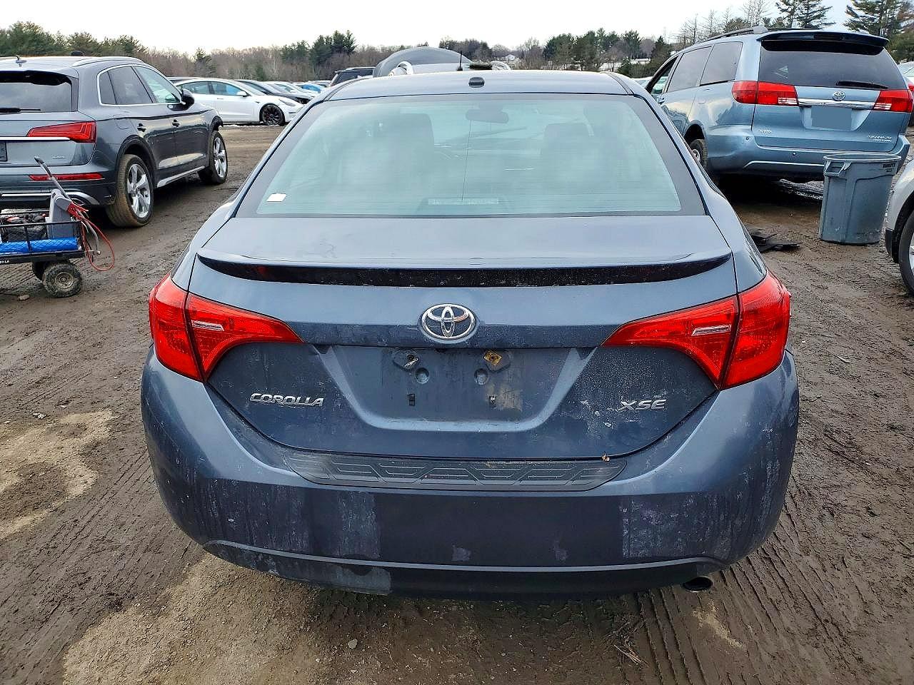 2017 TOYOTA COROLLA XSE photo 21