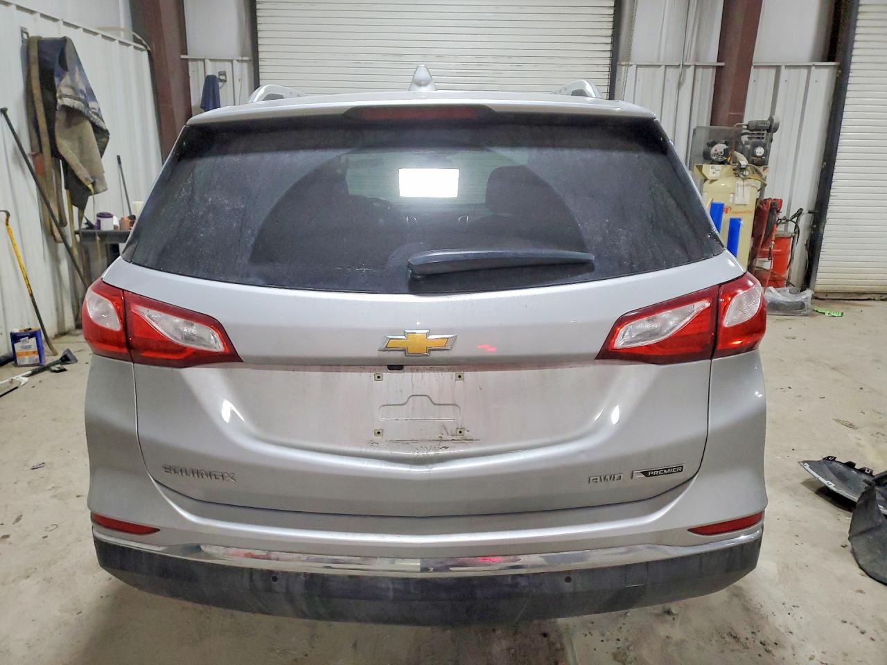 2018 CHEVROLET EQUINOX PREMIER photo 11