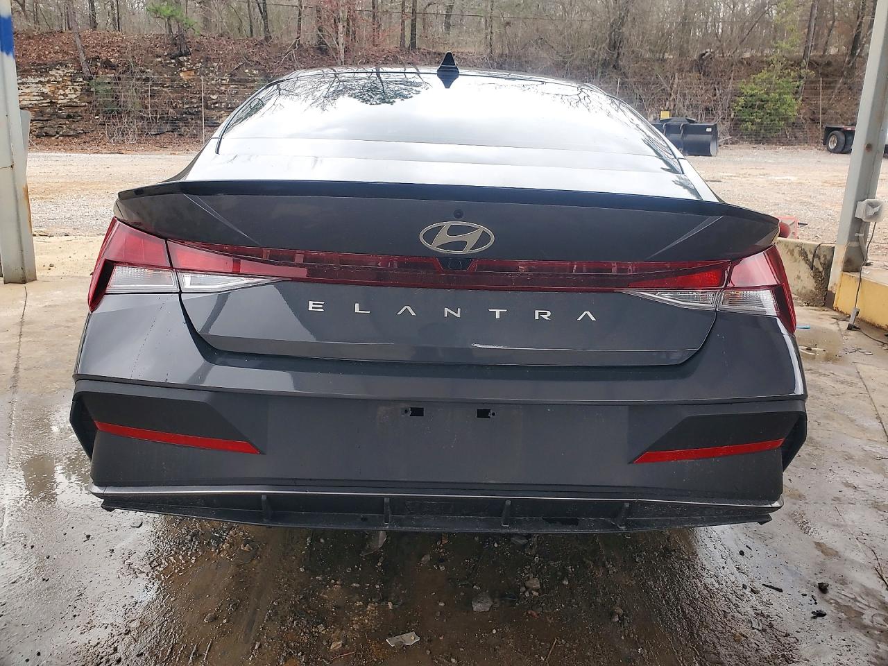 2025 HYUNDAI ELANTRA SEL SPORT photo 16