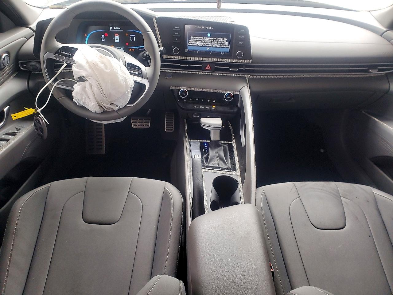 2025 HYUNDAI ELANTRA SEL SPORT photo 22