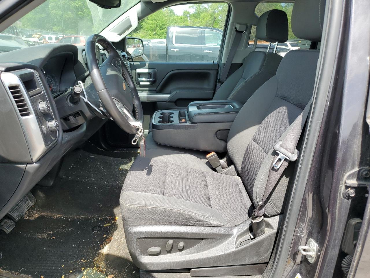 2015 CHEV SILVERADO photo 7