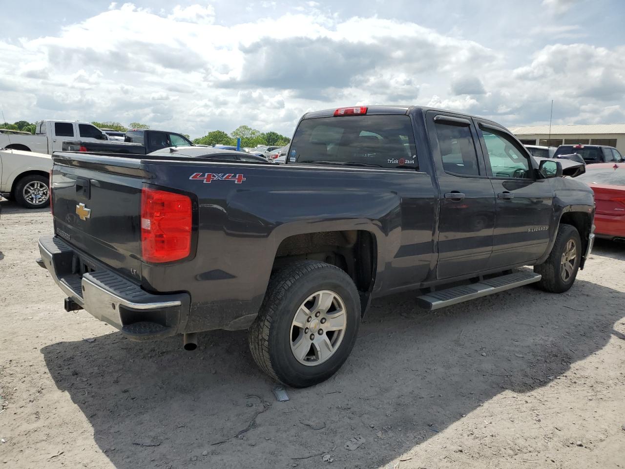 2015 CHEV SILVERADO photo 3