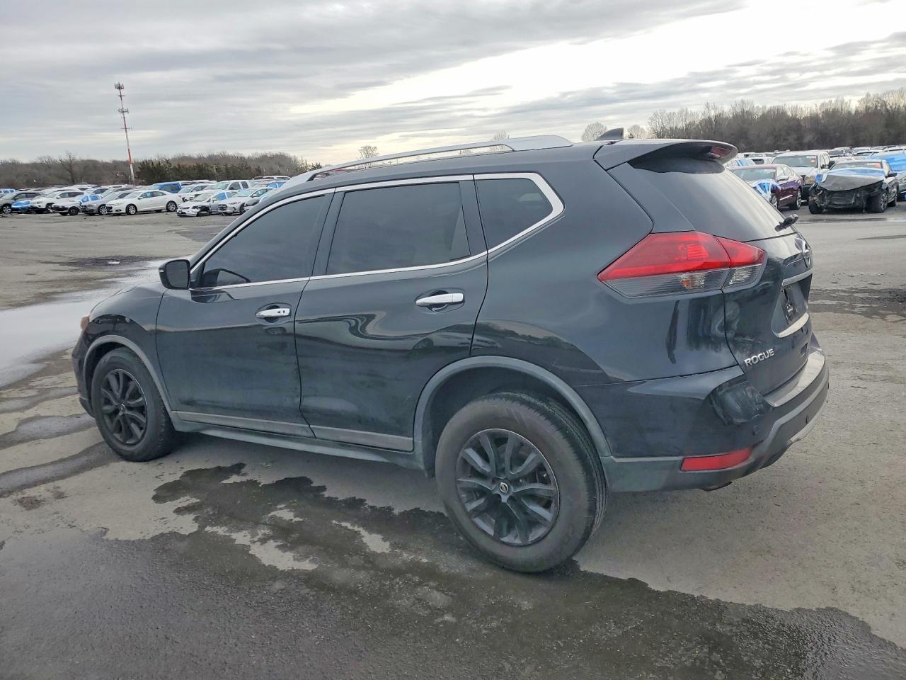 2020 NISSAN ROGUE SV photo 4