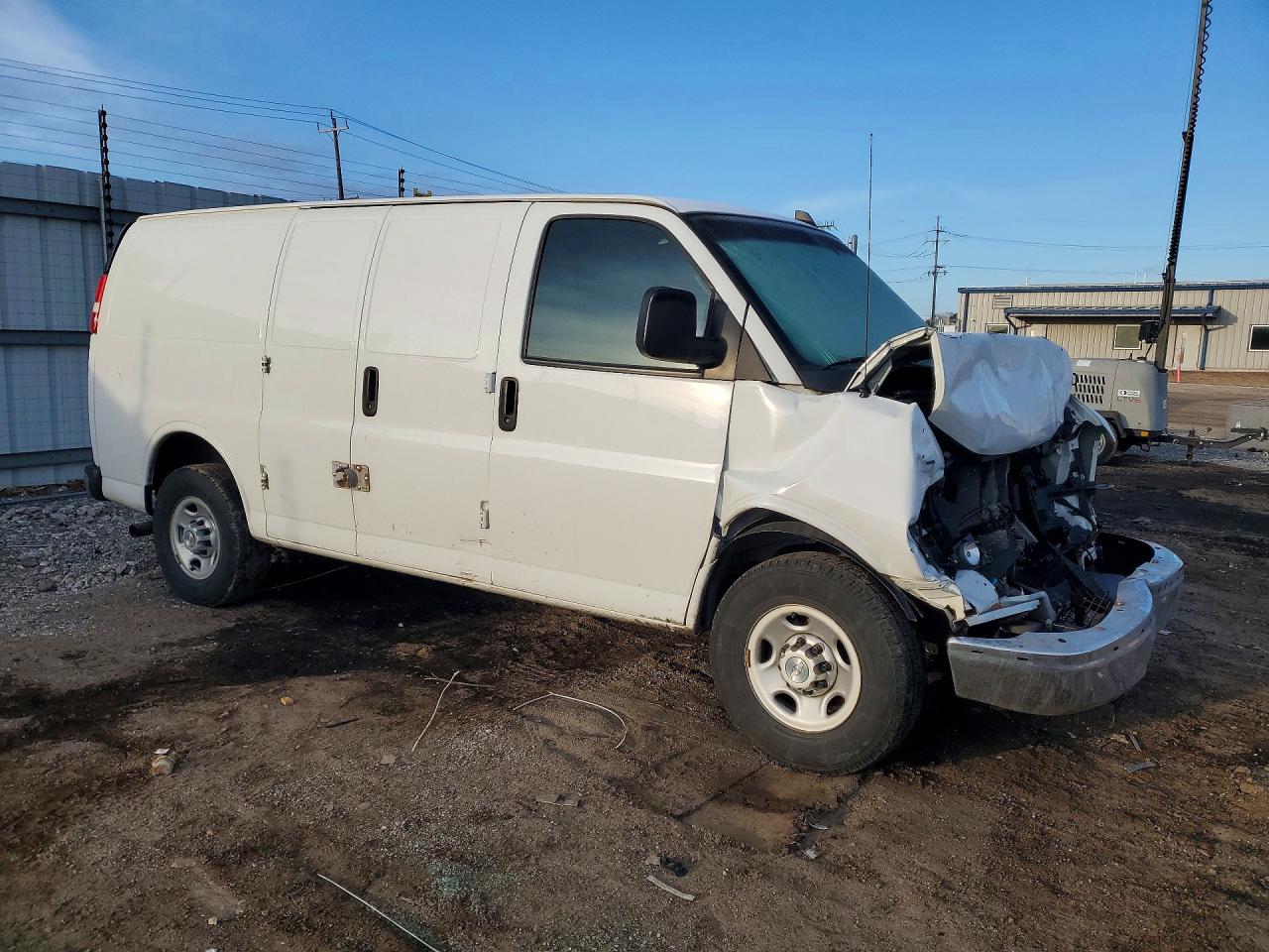 2019 CHEVROLET EXPRESS G3500 photo 7