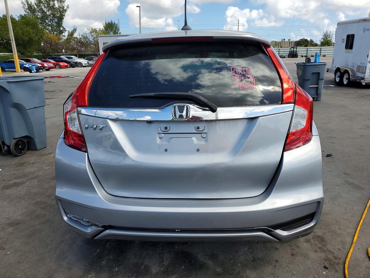 2018 HONDA FIT photo 11