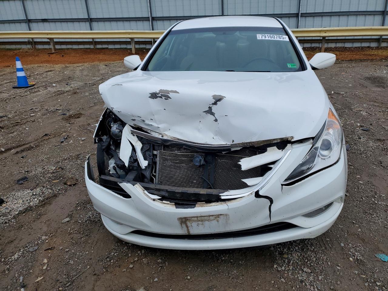 2013 HYUNDAI SONATA GLS photo 9